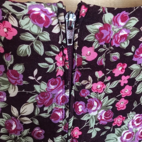 Vintage floral dress. Size small. - Picture 5 of 6